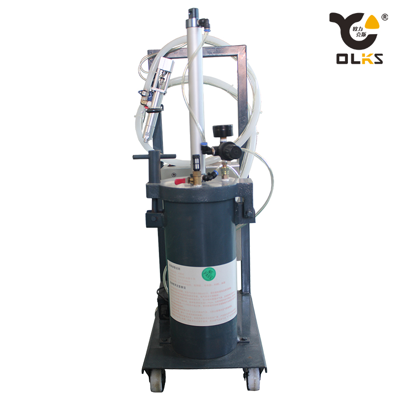 2600-C款2600ML半自動點（diǎn）膠機